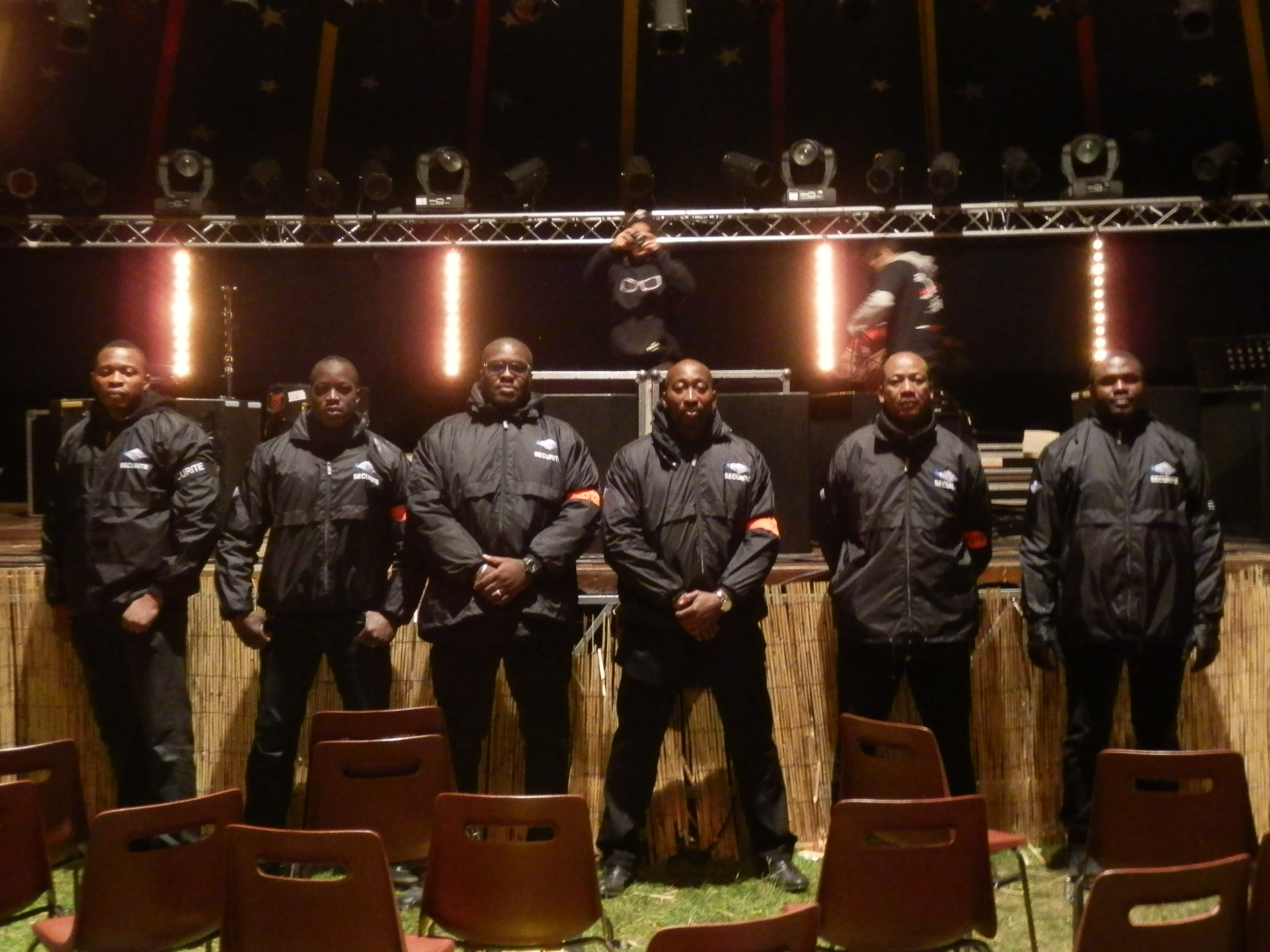 concert Regroupement des agents de sécurité. Nos agents ont assurés la sécurité et la surveillances ...